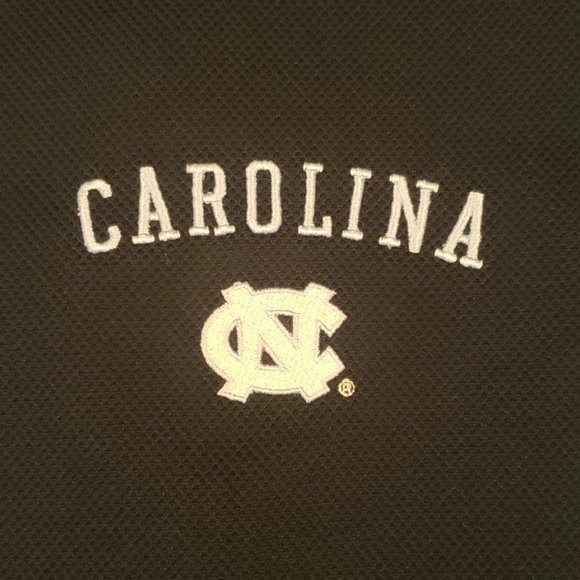 EUC Men's Columbia Navy blue UNC shirt - Picture 1 of 6